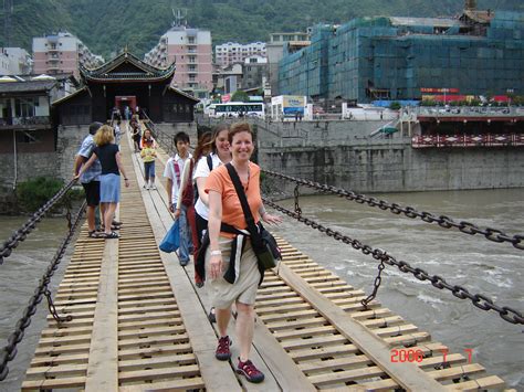 瀘定橋海拔多少米，探討橋樑與海拔的奇妙關聯